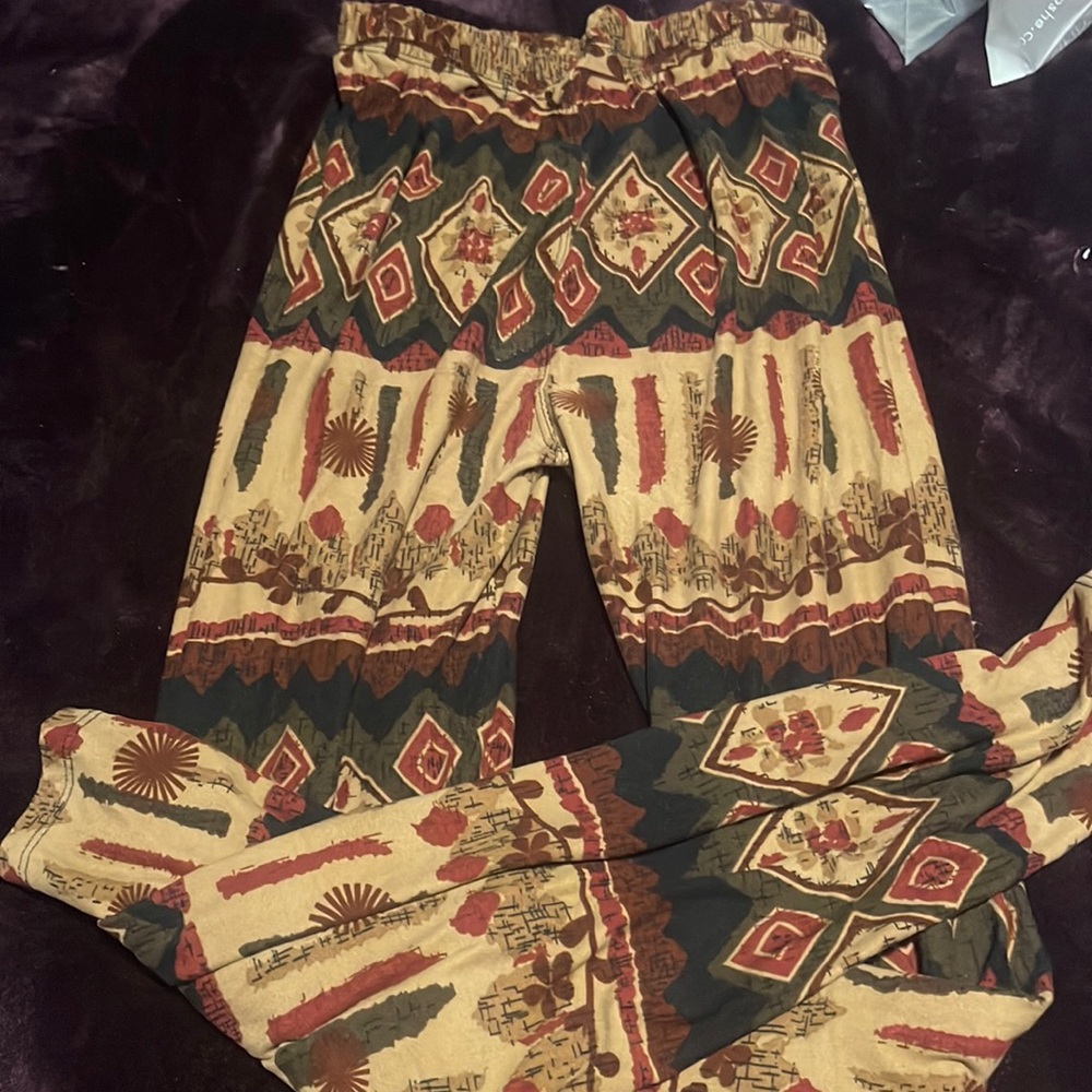 Brown multi colored print leggings